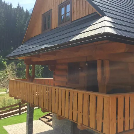 Drevenica Vanesa * Tierchowa